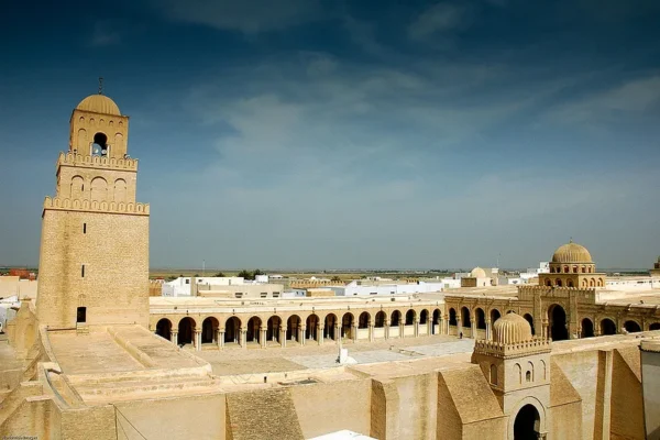 The Traditions of Kairouan: A Journey to the Heart of History and Culture - Explore the Beauty of Kairouan: Discover our Products
